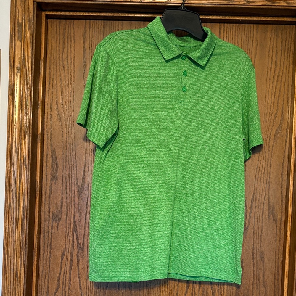 Handsome green polo/golf shirt, size XL (16-18)